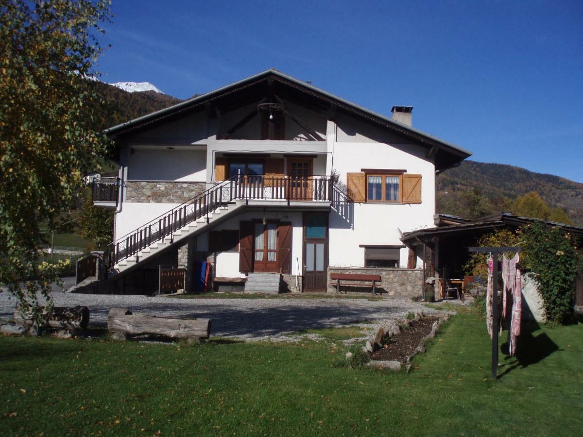 Agriturismo Plan D'Avie อาออสตา ภายนอก รูปภาพ
